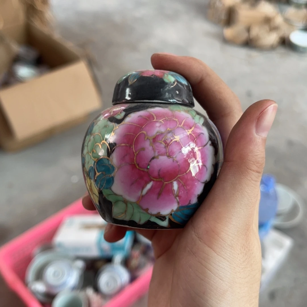 摆件怀旧瓷器，默认微瑕，介意勿拍