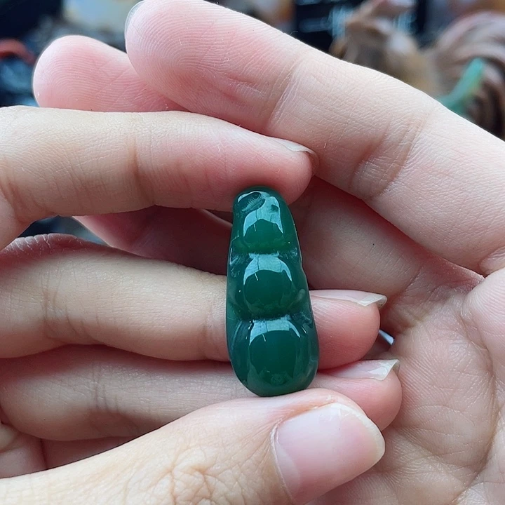 玛瑙/玉髓颈饰未镶嵌梅***?