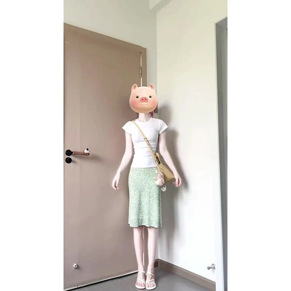 2025韩系圆领修身短袖t恤搭配碎花半身裙两件套女夏季穿搭套装