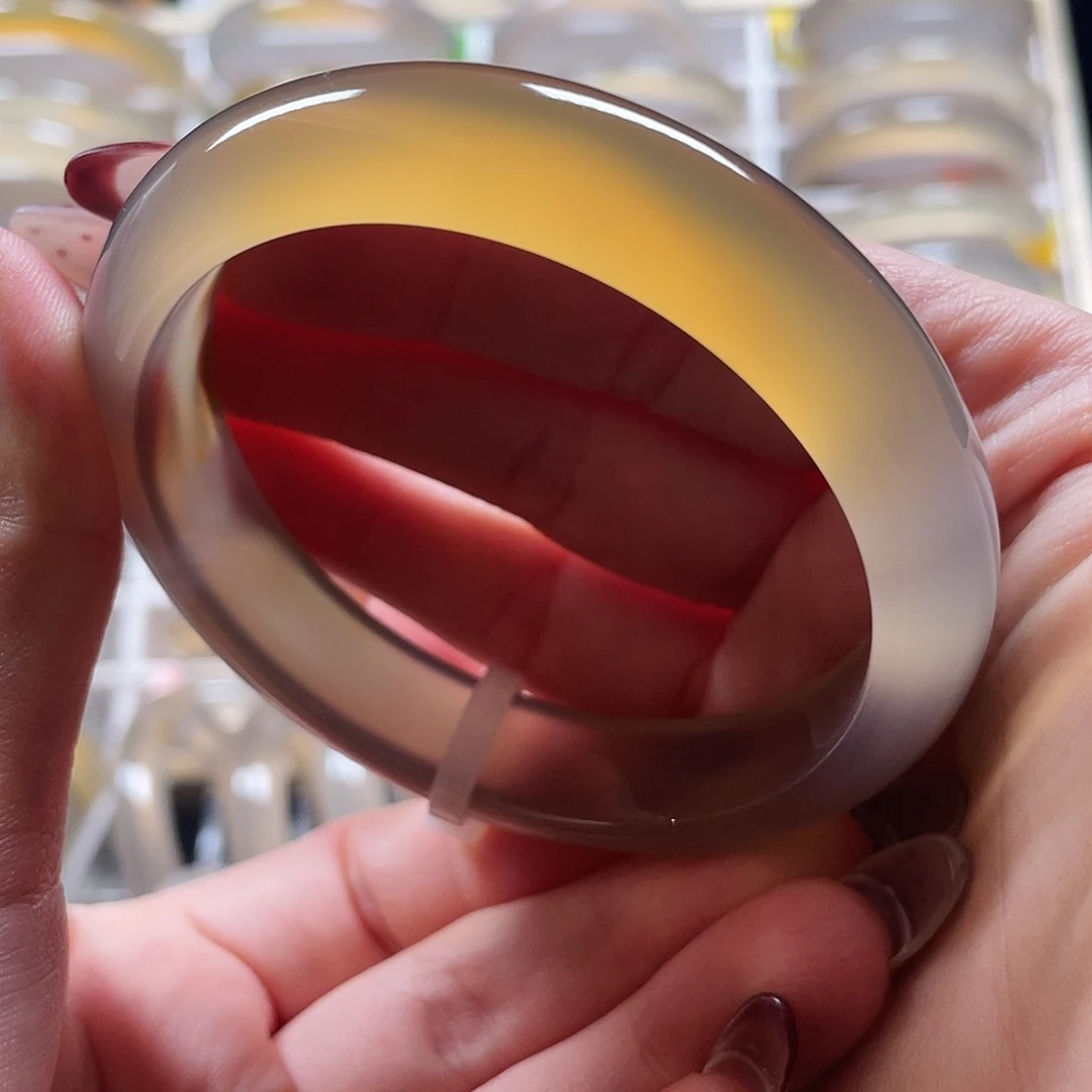 水***来玛瑙/玉髓未镶嵌手镯