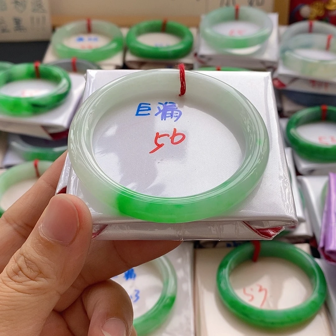 翡翠未镶嵌手镯13号