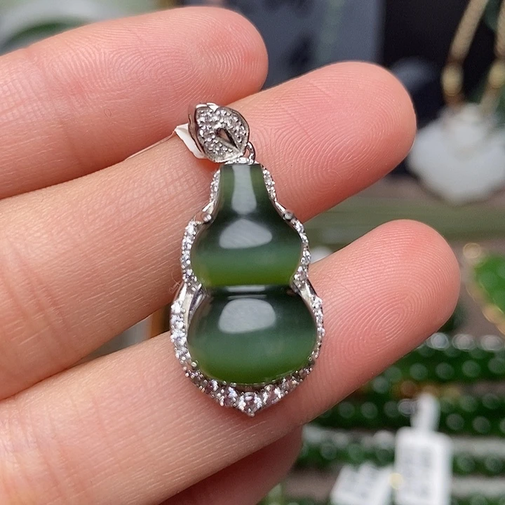 和田玉银S925镶嵌颈饰