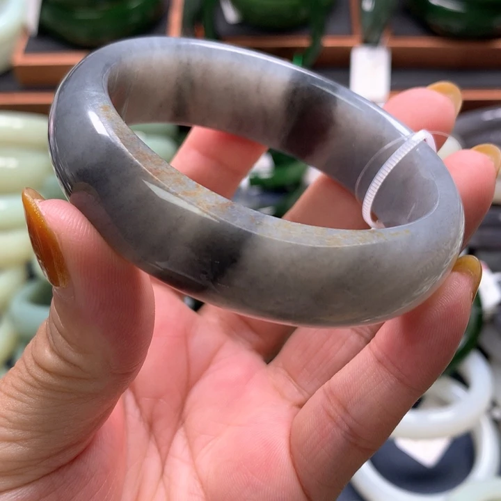 【闪购商品】未镶嵌手镯和田玉