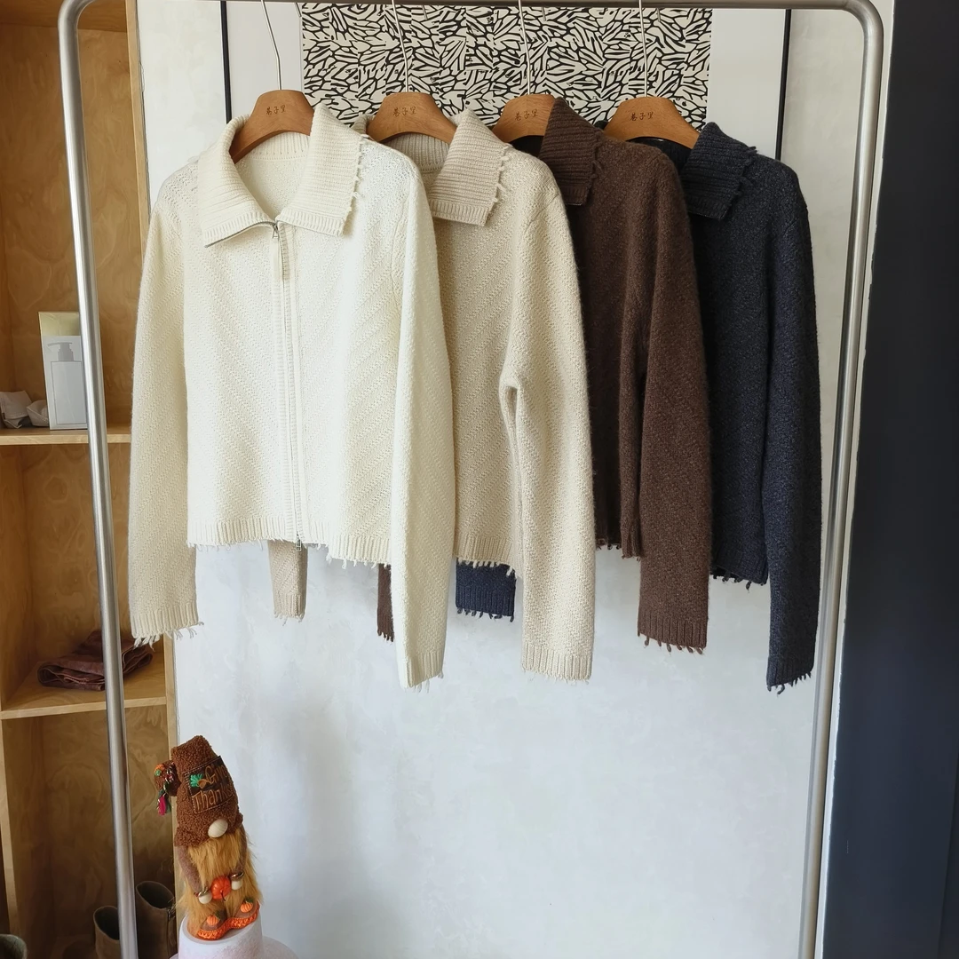 69534时尚翻领双拉链绞花斜纹软糯100%山羊绒针织衫