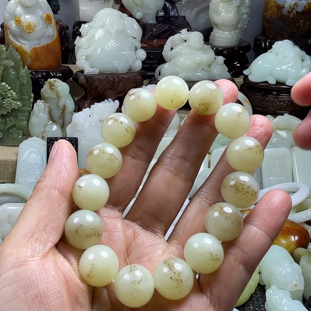 和田玉（糖玉）未镶嵌挂件