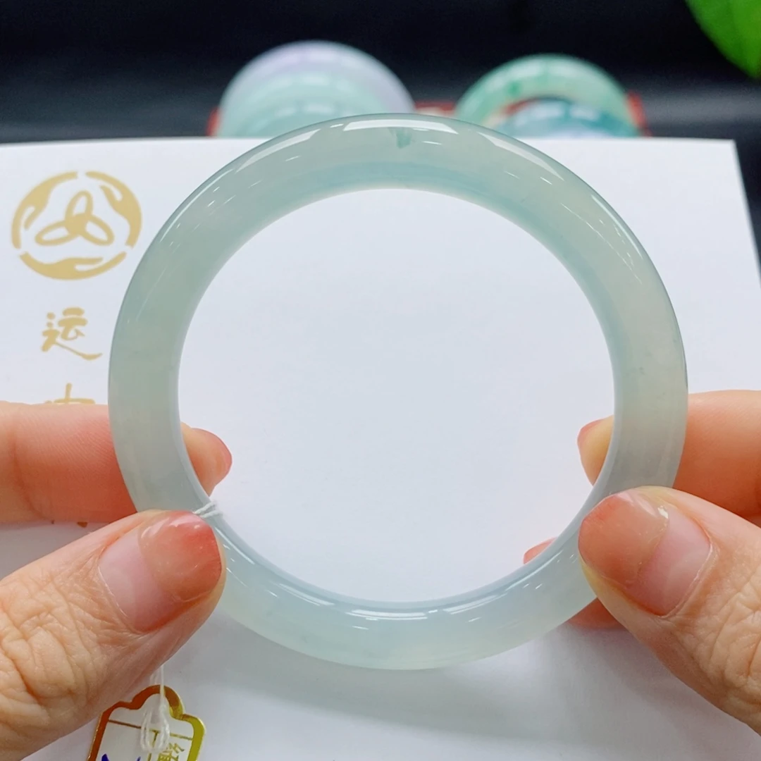 翡翠手镯未镶嵌53美人条