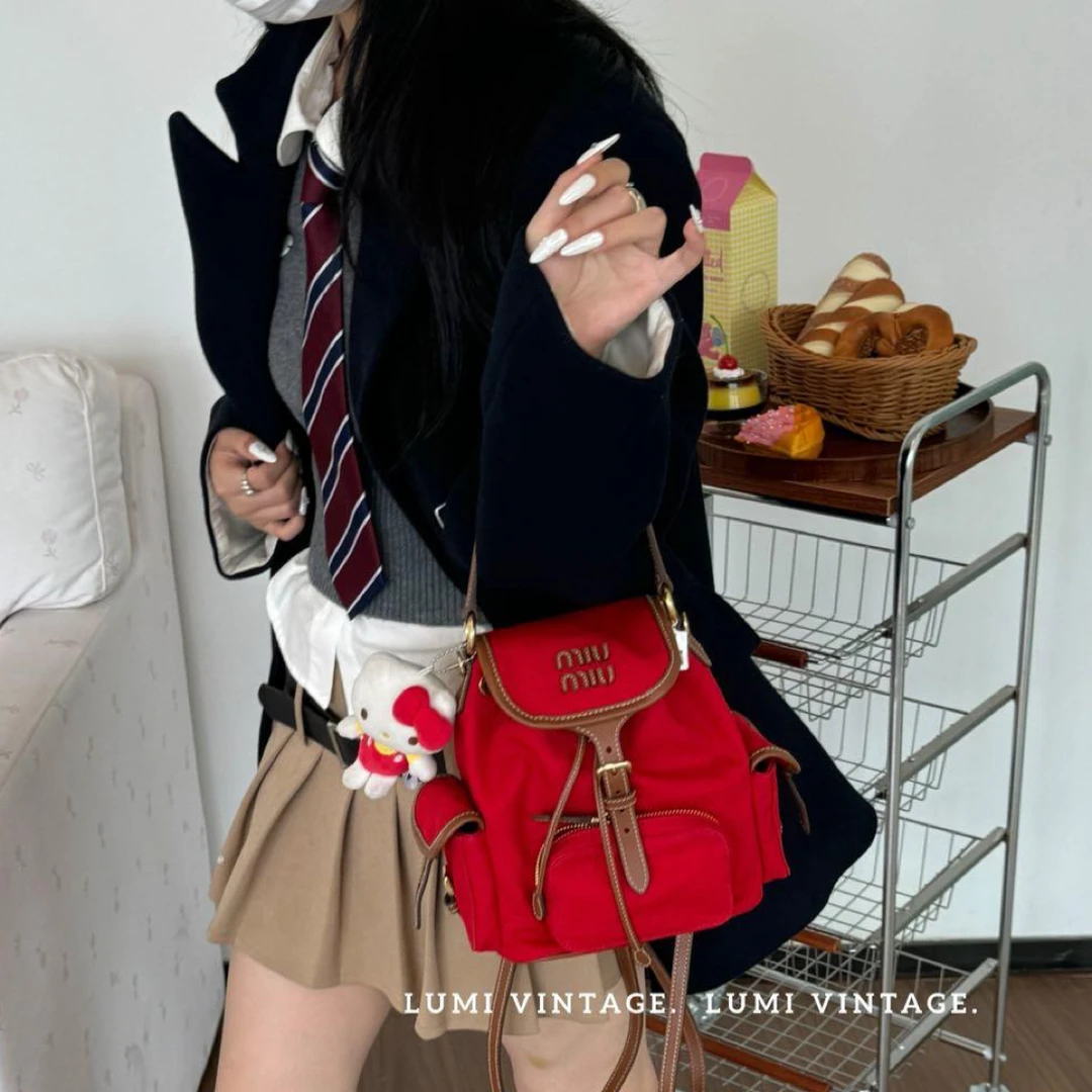 95新 MIU MIU/缪缪 红色帆布小号双肩包99533755