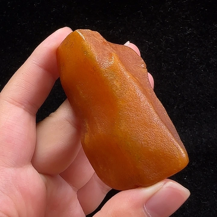 未镶嵌蜜蜡珠宝奇石