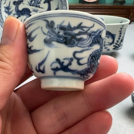 明续幽蓝，铠甲行龙杯