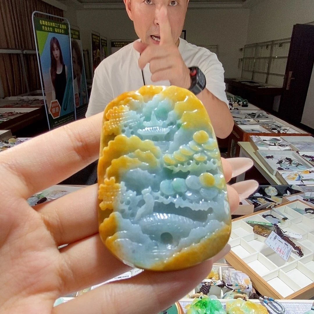 翡翠未镶嵌颈饰翡翠