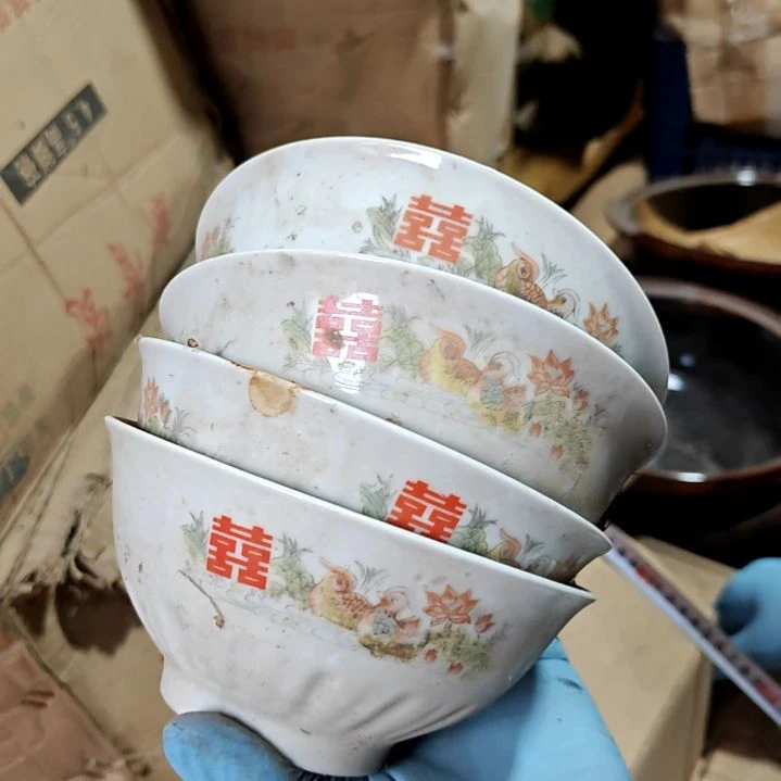 摆件陶瓷盘子碗啥都有