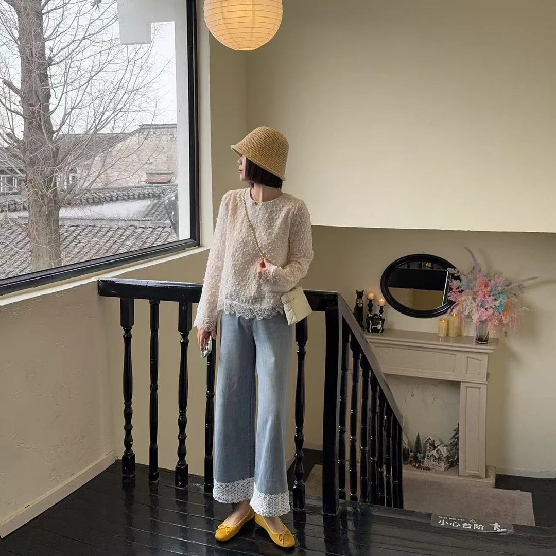 玳妮【蕾丝氛围感】春季圆领套头蕾丝提花设计感小衫纯欲风百搭上衣