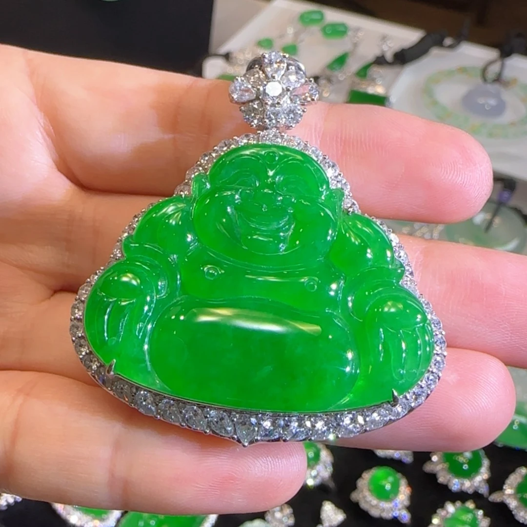 【闪购商品】翡翠18K金镶嵌颈饰大佛公