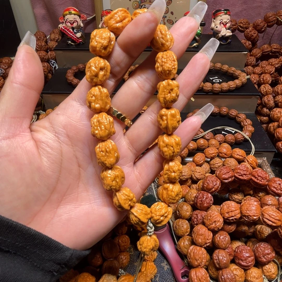 有***板文玩核桃手串精品