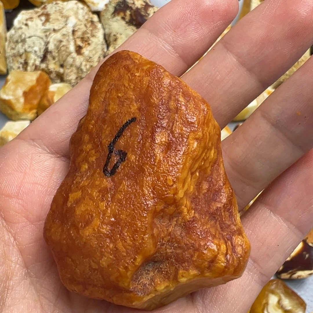 -***著定制琥珀未镶嵌蜜蜡