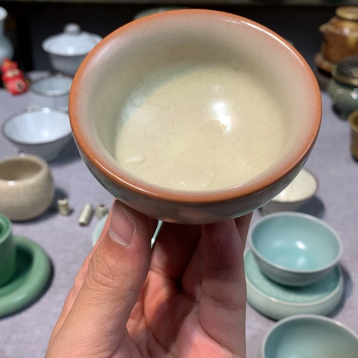 龙泉青瓷猪油冻茶碗