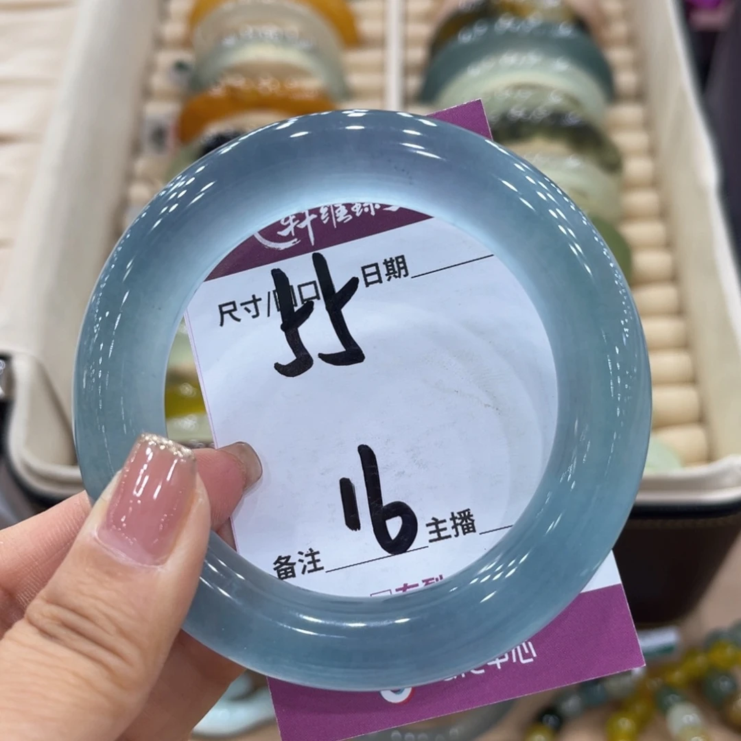 岫玉未镶嵌手镯韩*可手镯