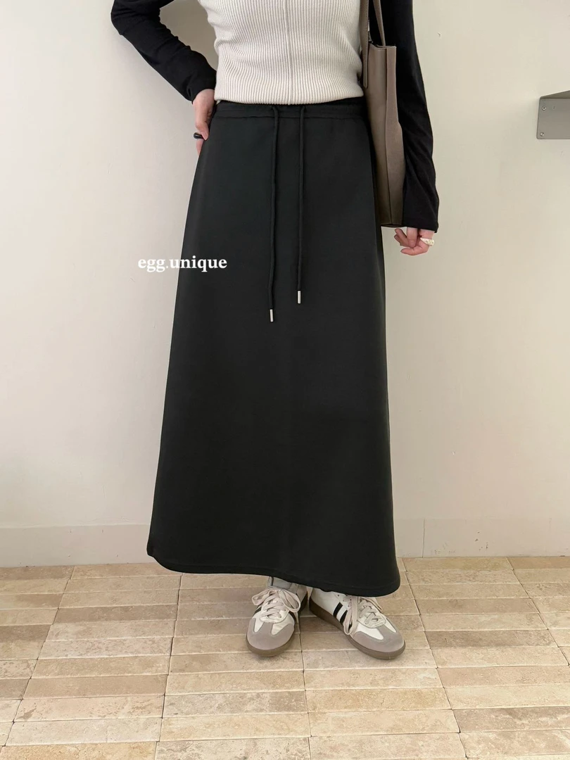 秋季半身裙松紧长款2025裙子新款百搭高腰抽绳显瘦休闲宽松运动裙