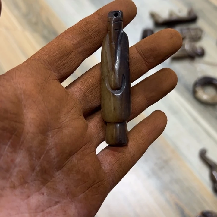 和田玉（青白玉）未镶嵌挂件