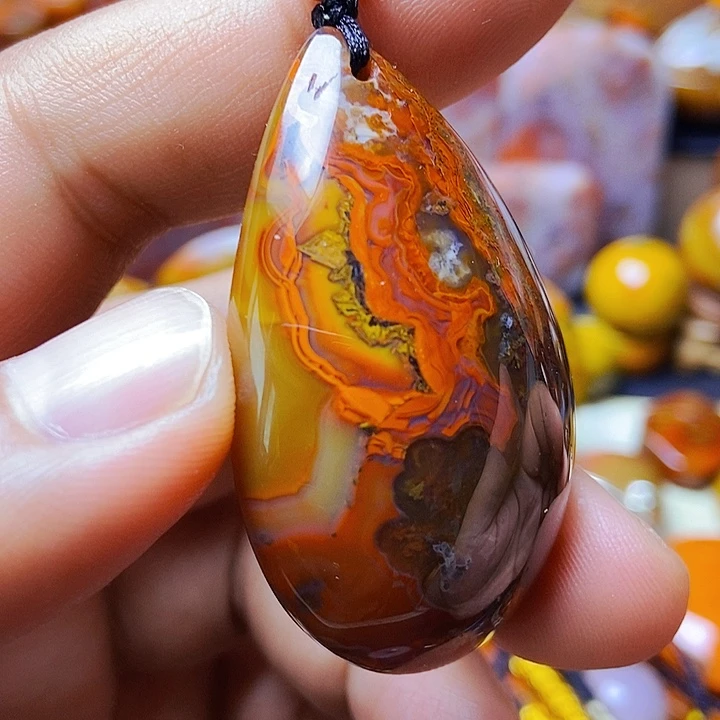 玛瑙/玉髓颈饰未镶嵌