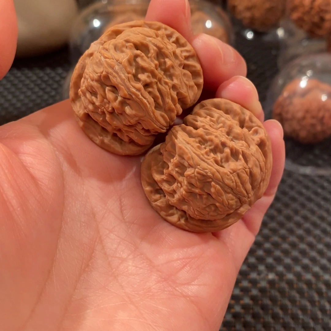 文玩核桃吊坠38全品球白