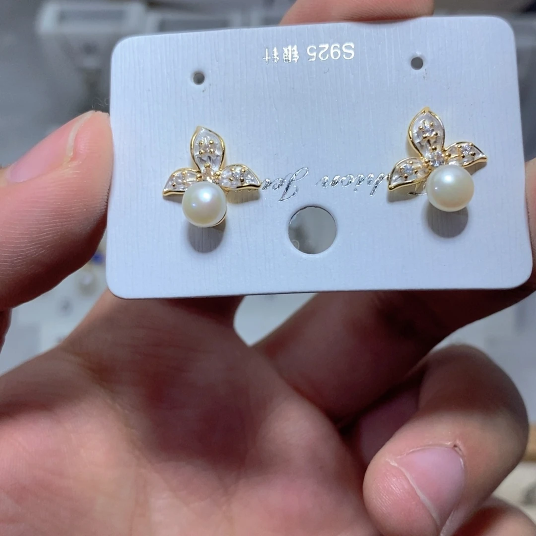 银S925镶嵌耳饰淡水珍珠