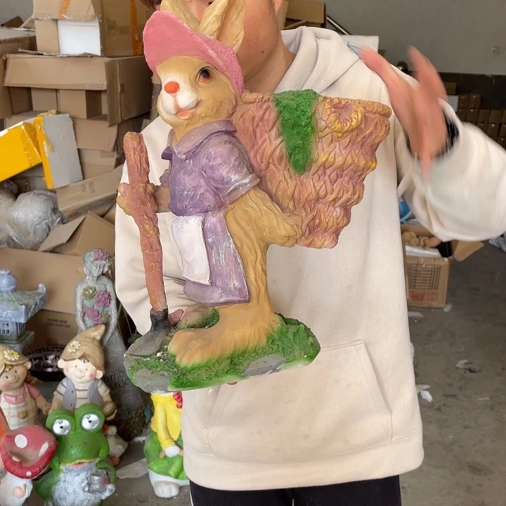 【闪购商品】陶瓷摆件背篓兔子摆件