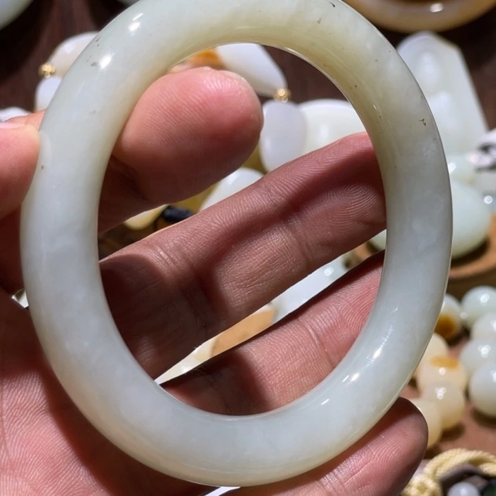 【***】和田玉（糖玉）未镶嵌手镯