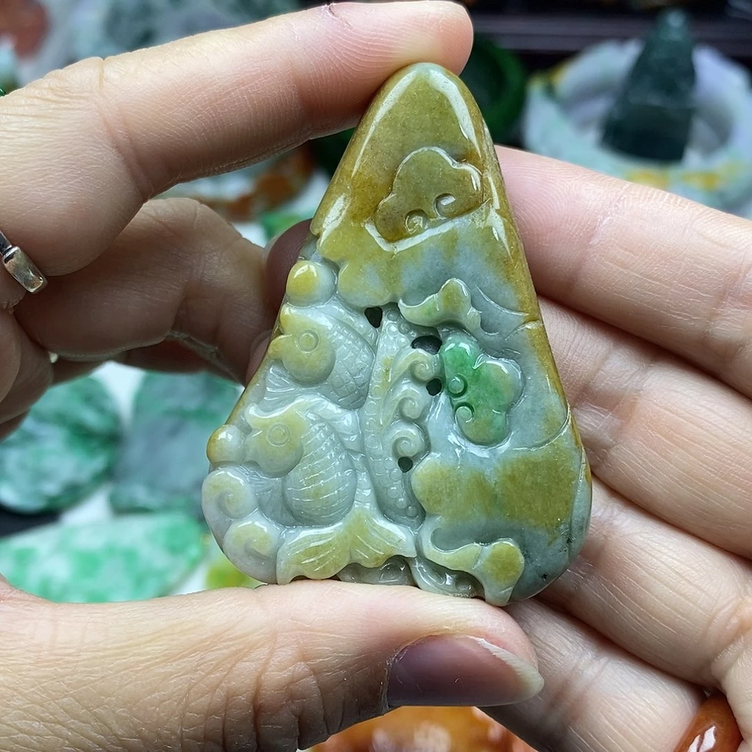 颈饰未镶嵌翡翠牌子