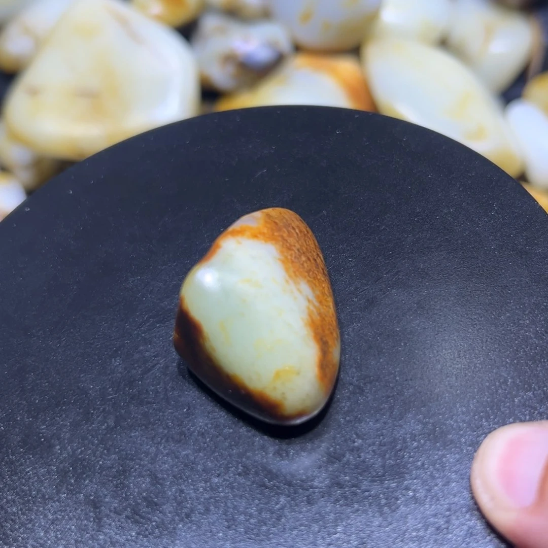 和田玉（子料）未镶嵌颈饰34