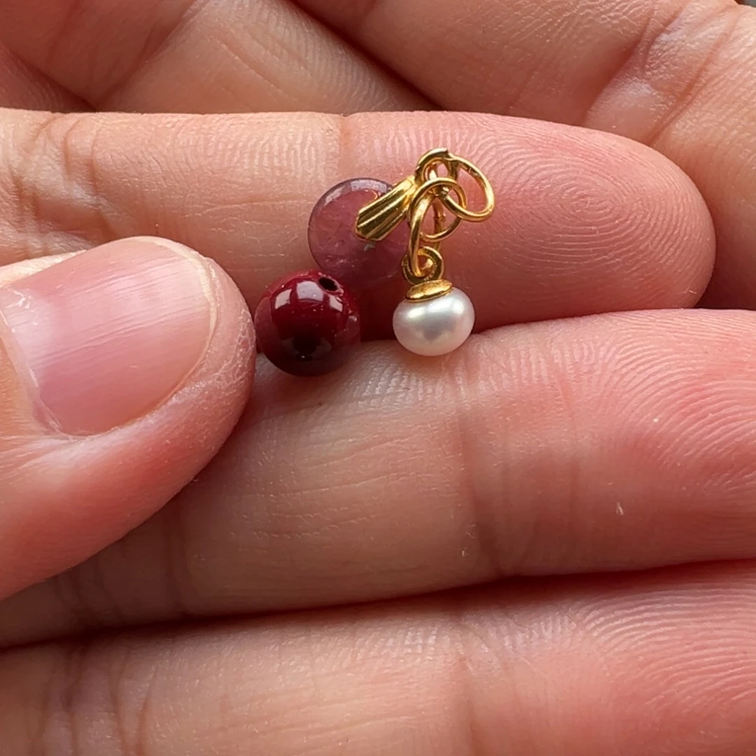 南红玛瑙未镶嵌颈饰