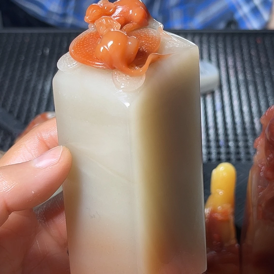 寿山石在我眼看的时候就是