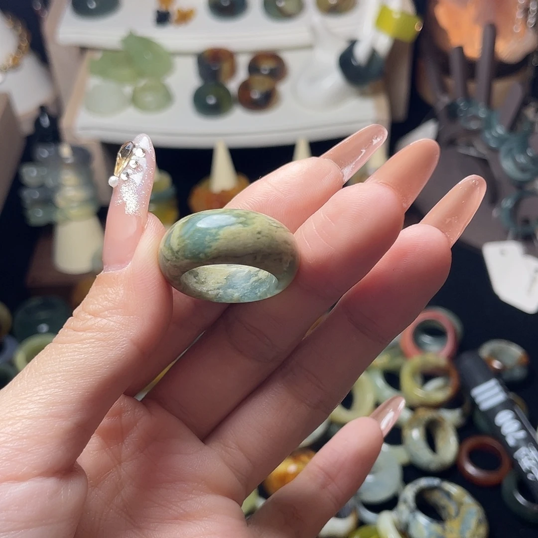 蛇纹石玉未镶嵌戒指17.1