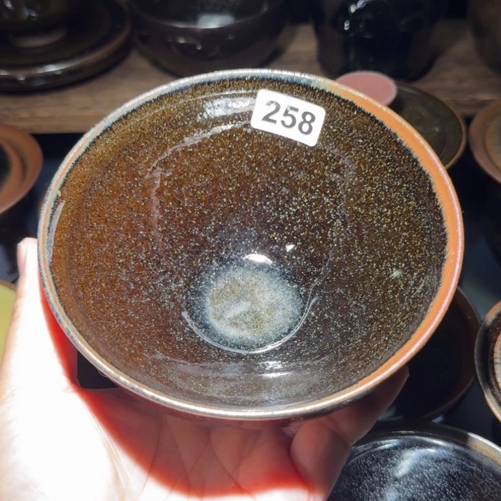 同***小雨茶盏，手工柴烧