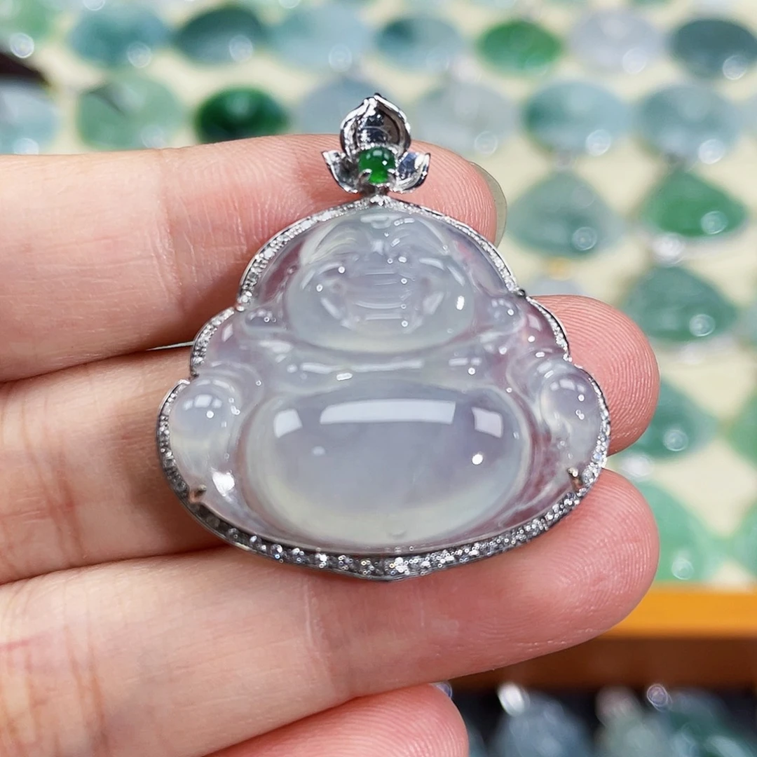 翡翠18K金镶嵌颈饰吊坠