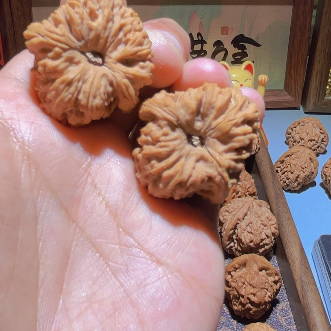 少***食瑞麟文玩核桃南疆石