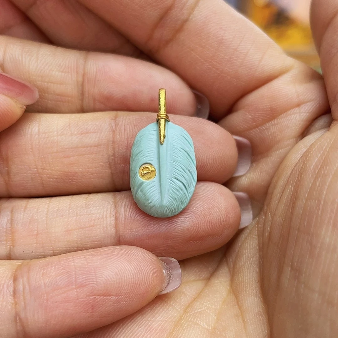 绿松石吊坠(不含链)18K金镶嵌