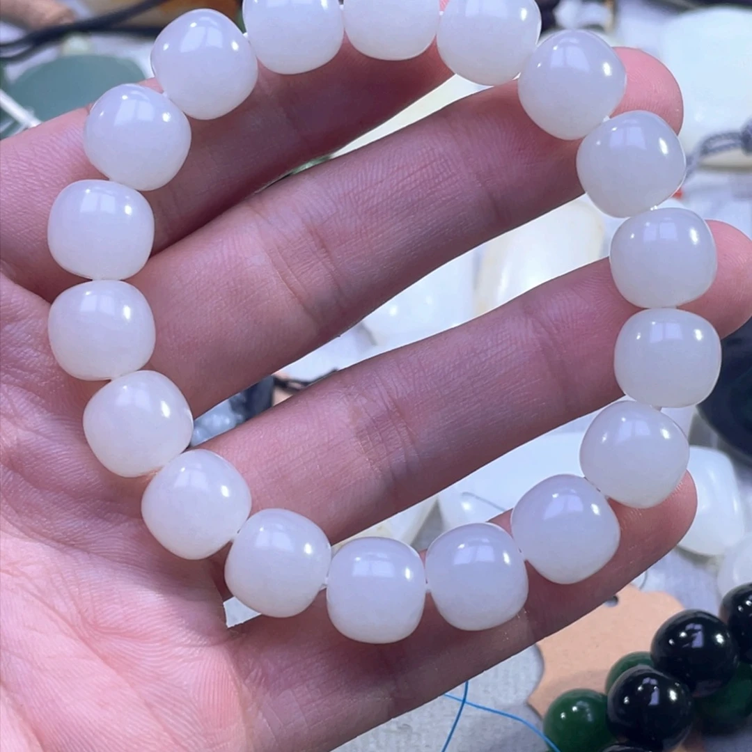 颈饰未镶嵌和田玉迷****.