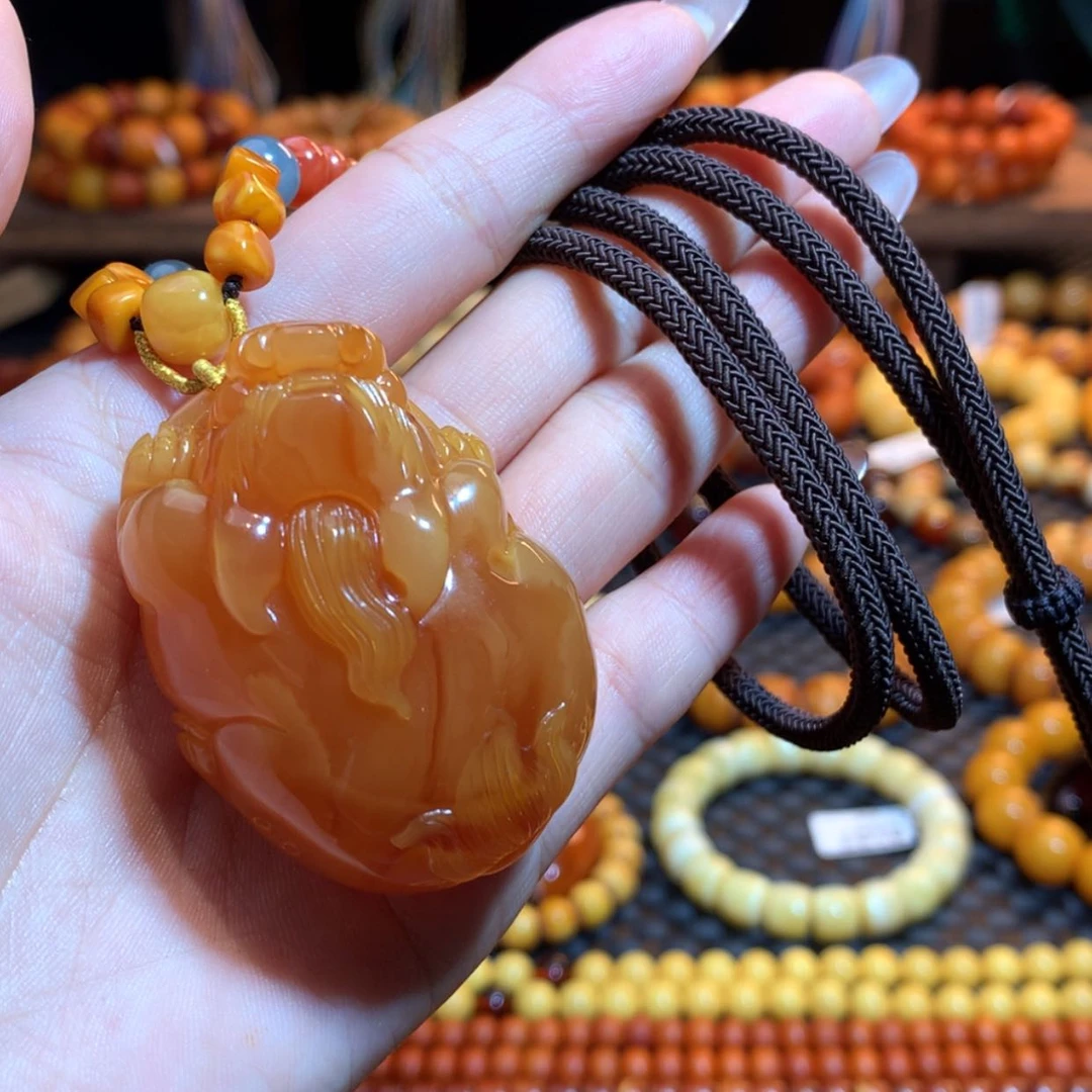 【闪购商品】琥珀吊坠(赠链)未镶嵌