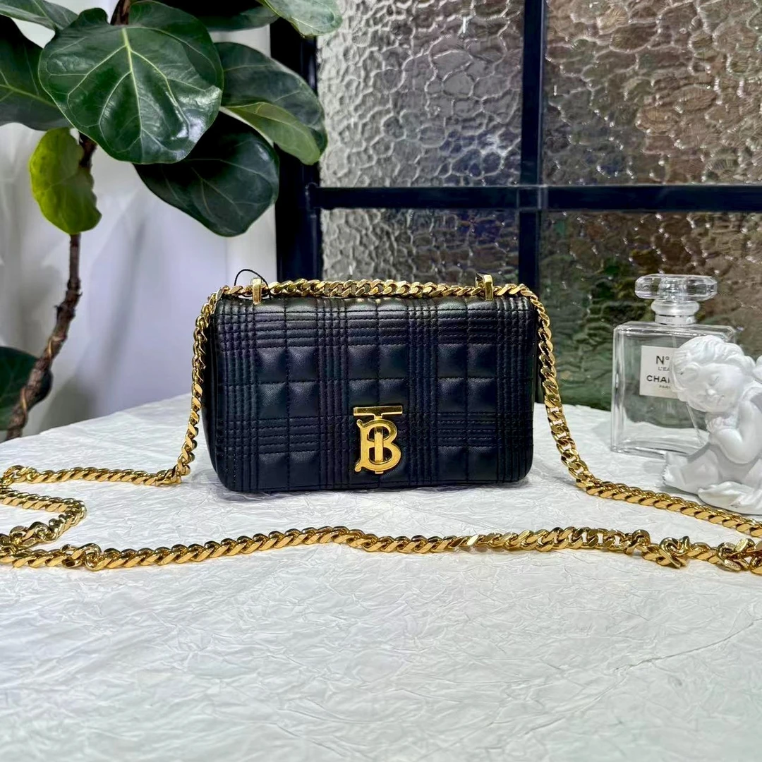 95新 BURBERRY/博柏利 巴宝莉黑金口盖斜挎包24120064-01