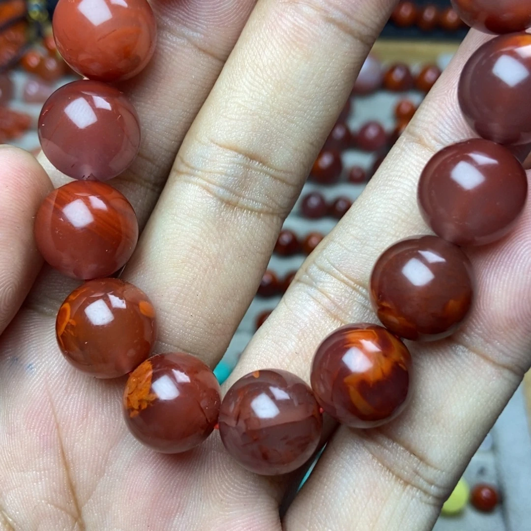 都****南红玛瑙未镶嵌南红玛瑙有瑕疵