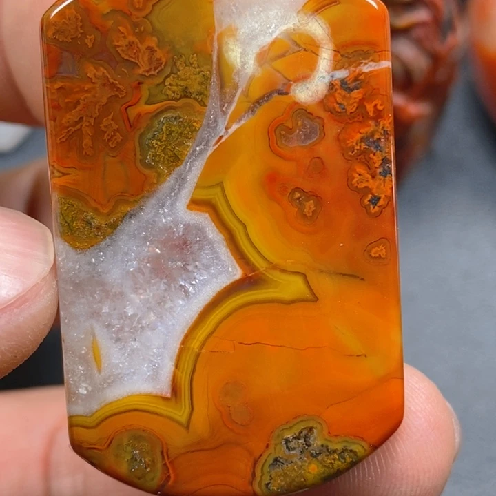 玛瑙/玉髓颈饰未镶嵌A****d