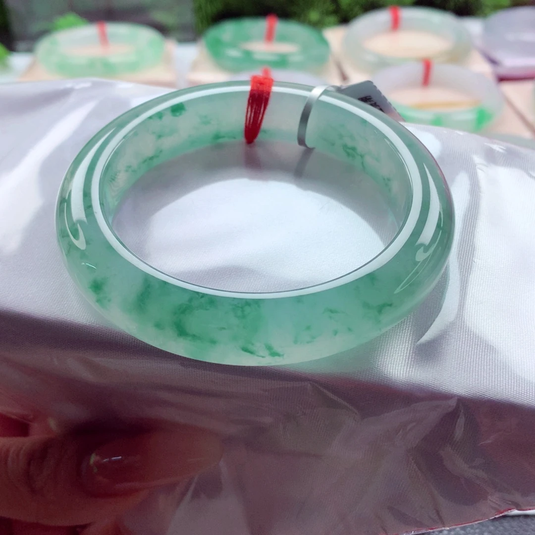 翡翠未镶嵌手镯56.4起光意境花小六品质 敏