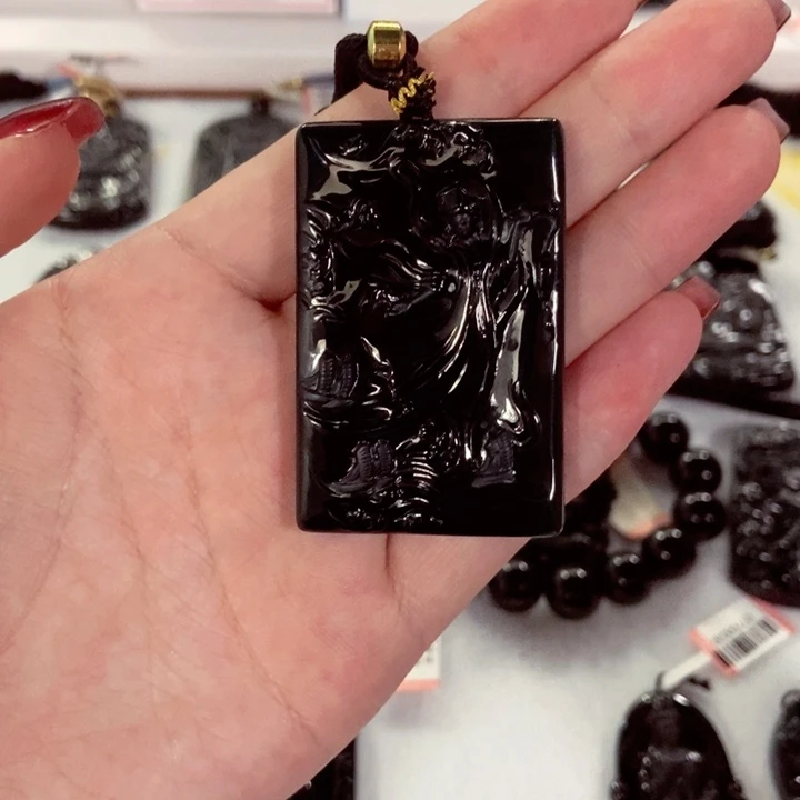 很***烦翡翠未镶嵌颈饰翡翠