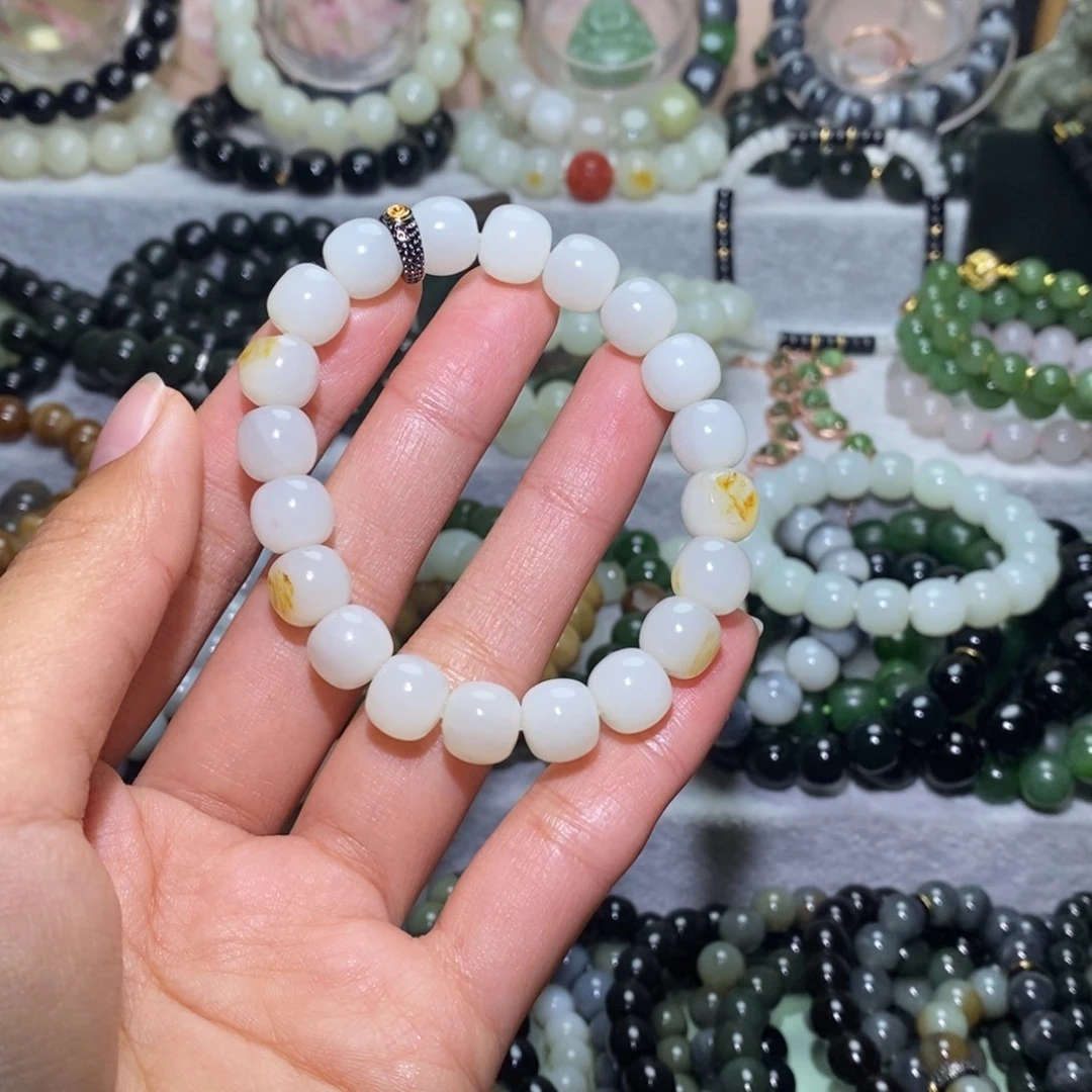 谭***？和田玉未镶嵌手链