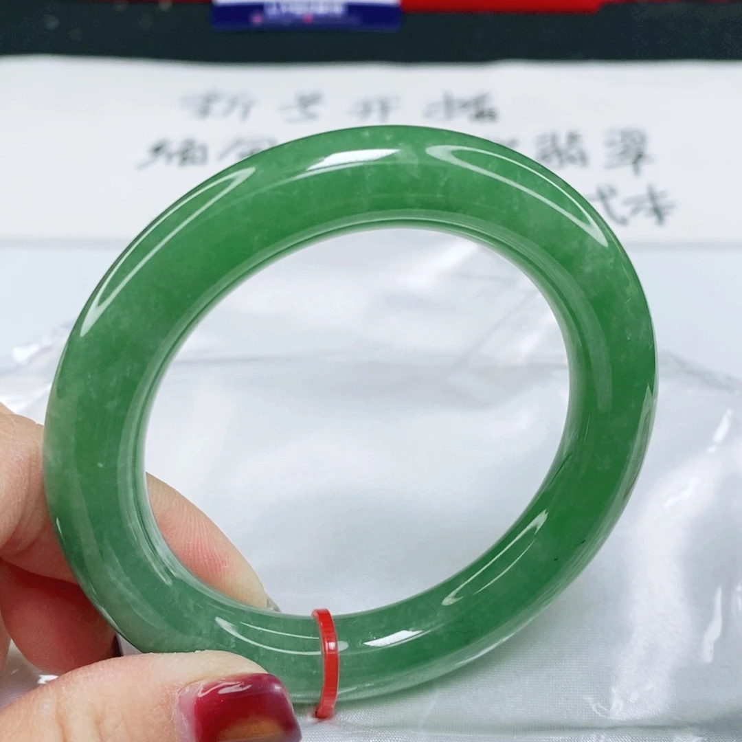 未镶嵌手镯（圆镯）翡翠圈口53.8