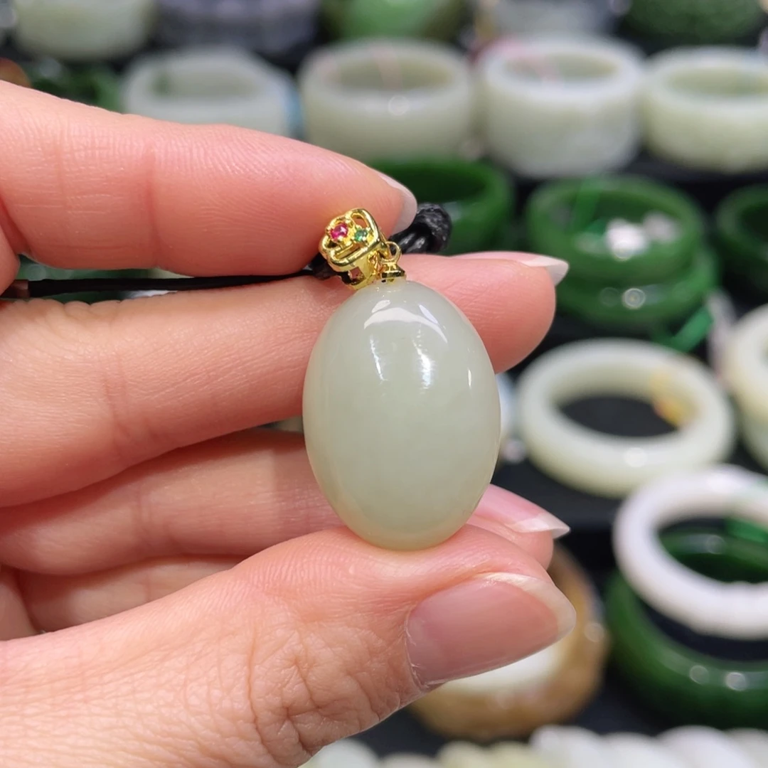 吊坠(不含链)未镶嵌和田玉