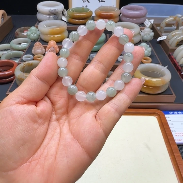 石英岩玉未镶嵌手镯