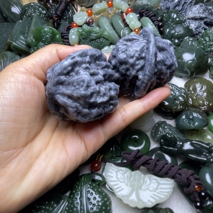 玉***遇和田玉未镶嵌项圈