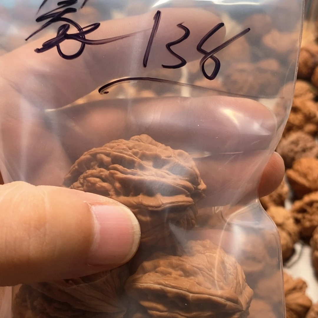 吊坠文玩核桃吾****）不退不换